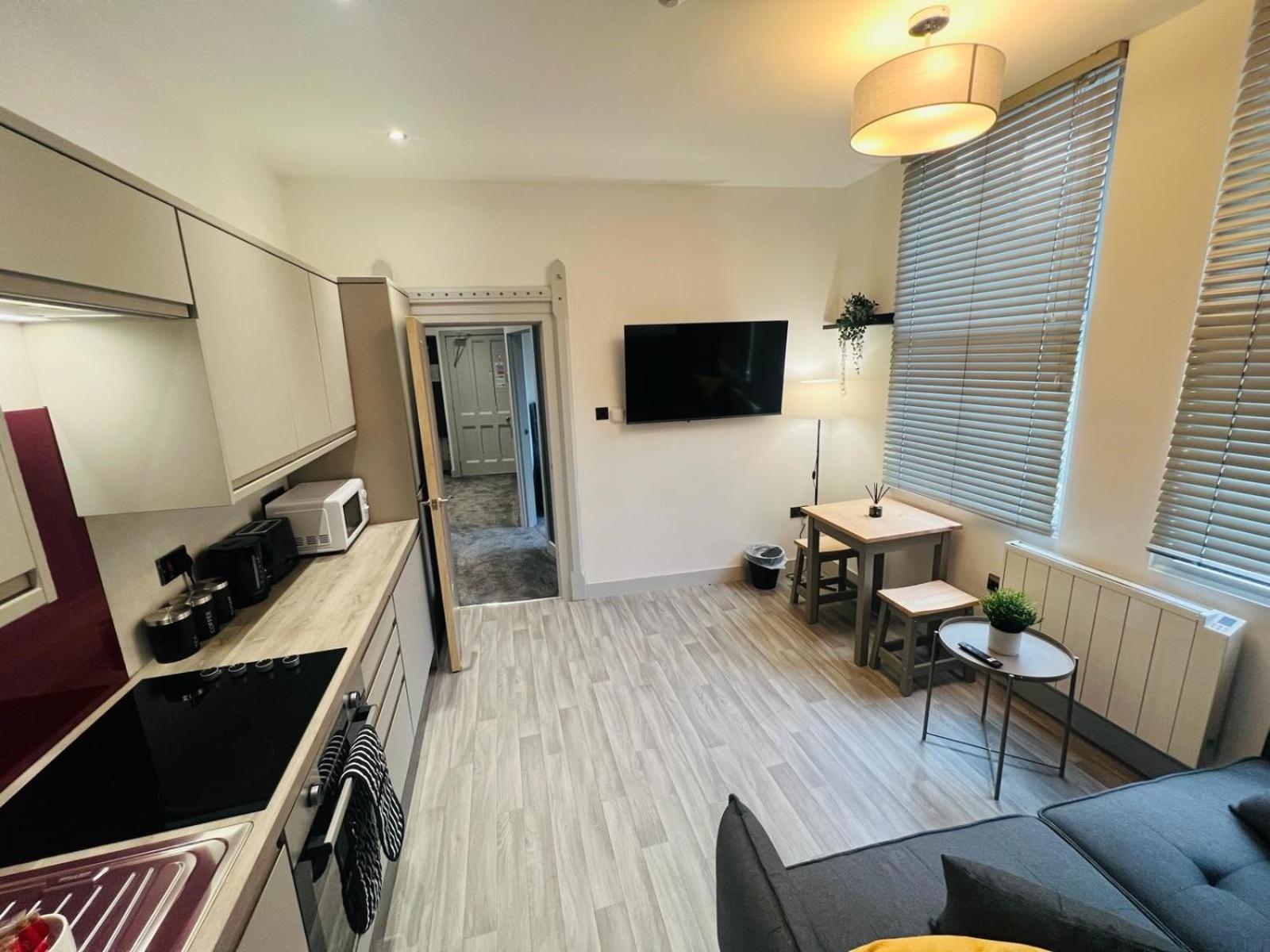 Whiskawaystays - Foregate Street - Apartment 3 ウスター エクステリア 写真
